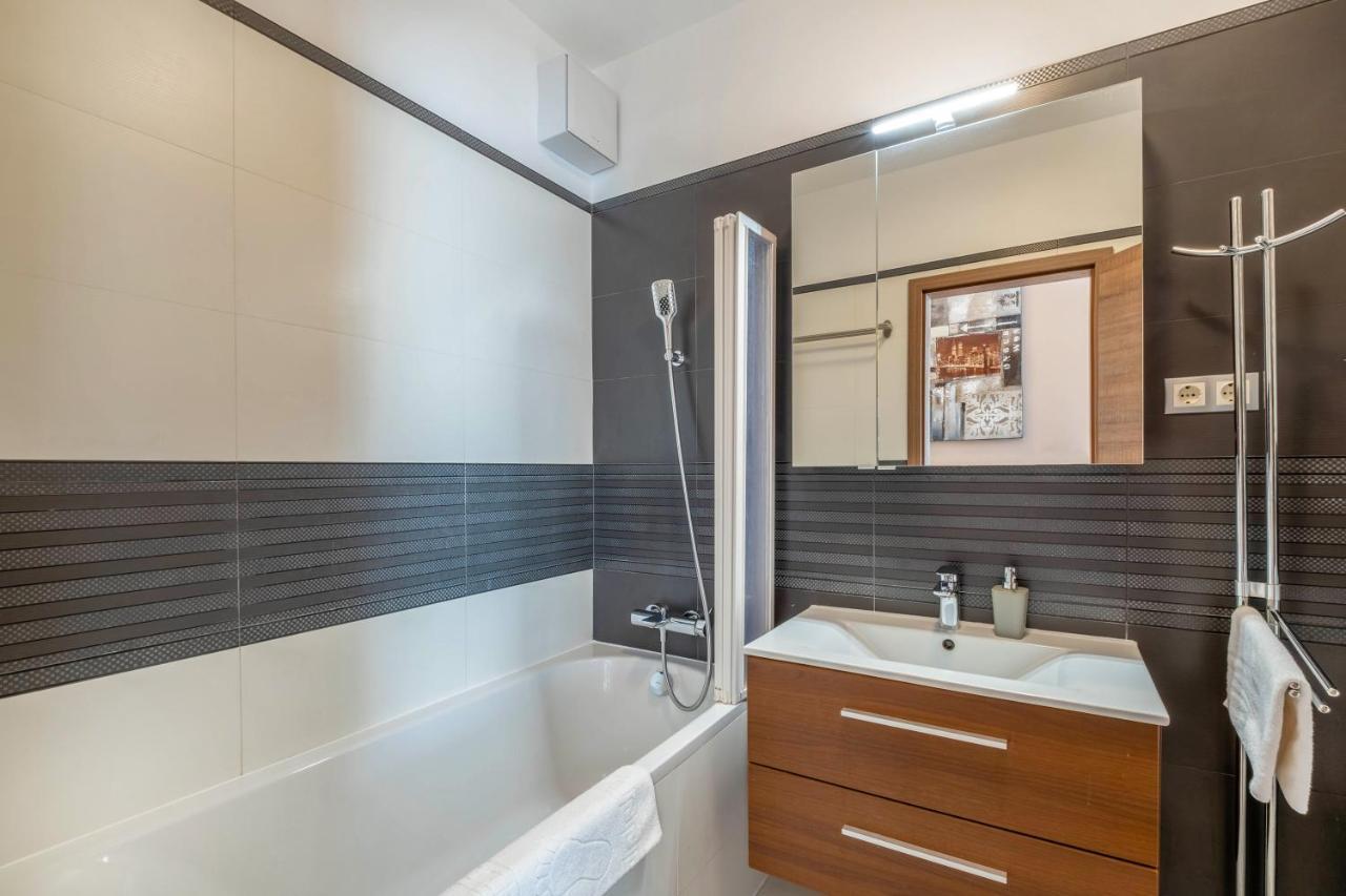Mf Port Azur Wellness Apartments Siofok Luaran gambar