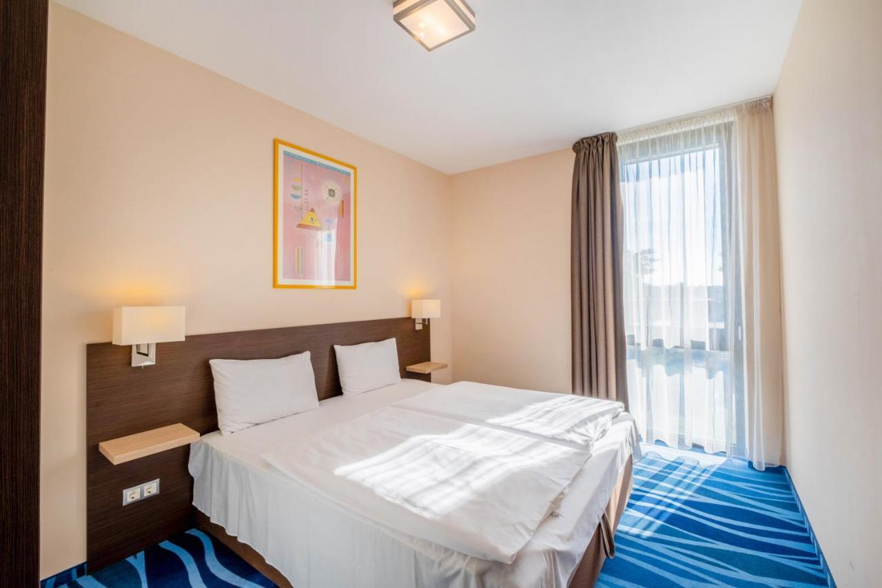 Mf Port Azur Wellness Apartments Siofok Luaran gambar