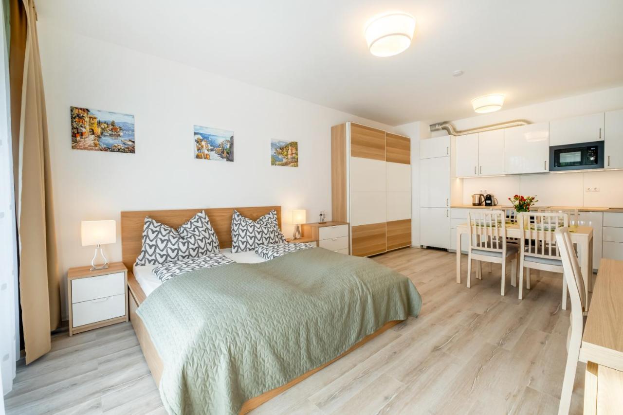 Mf Port Azur Wellness Apartments Siofok Luaran gambar